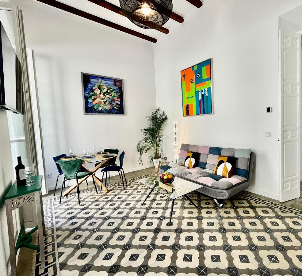 Picasso'S Tres Puertas 4 Bedrooms Málaga Eksteriør billede
