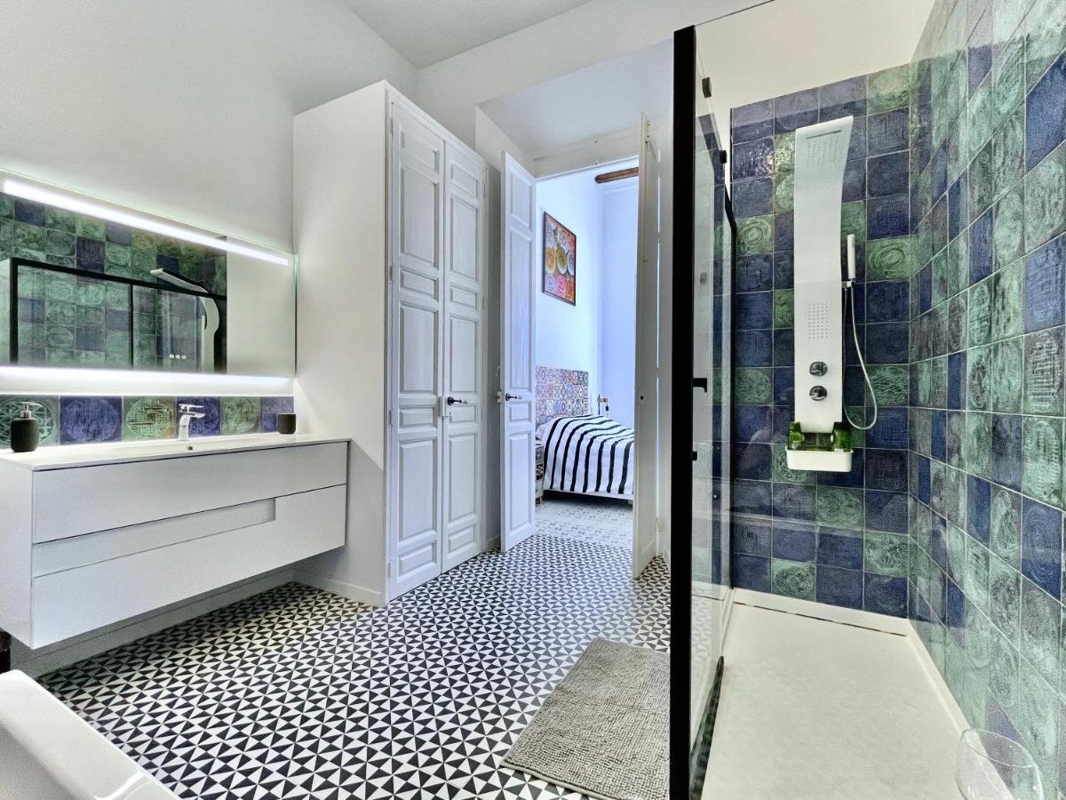 Picasso'S Tres Puertas 4 Bedrooms Málaga Eksteriør billede